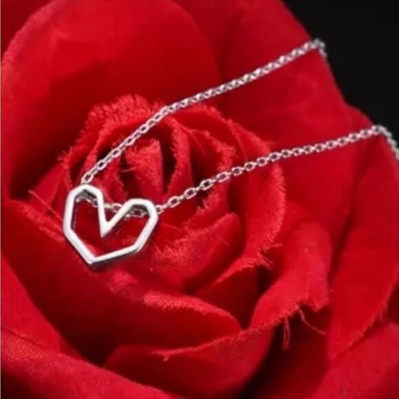 The Dainty Heart pendant necklace in 925 silver - Picture 5 of 7